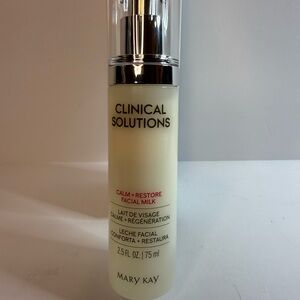 Mary Kay Clinical Solutions Facial Milk - Cream and Silver Accents
